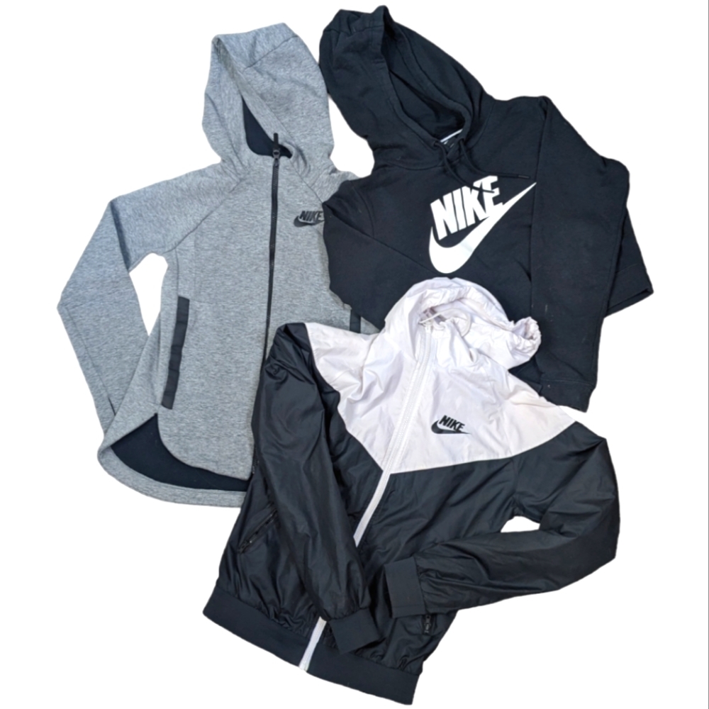 Nike Kids Windbreaker in Black White